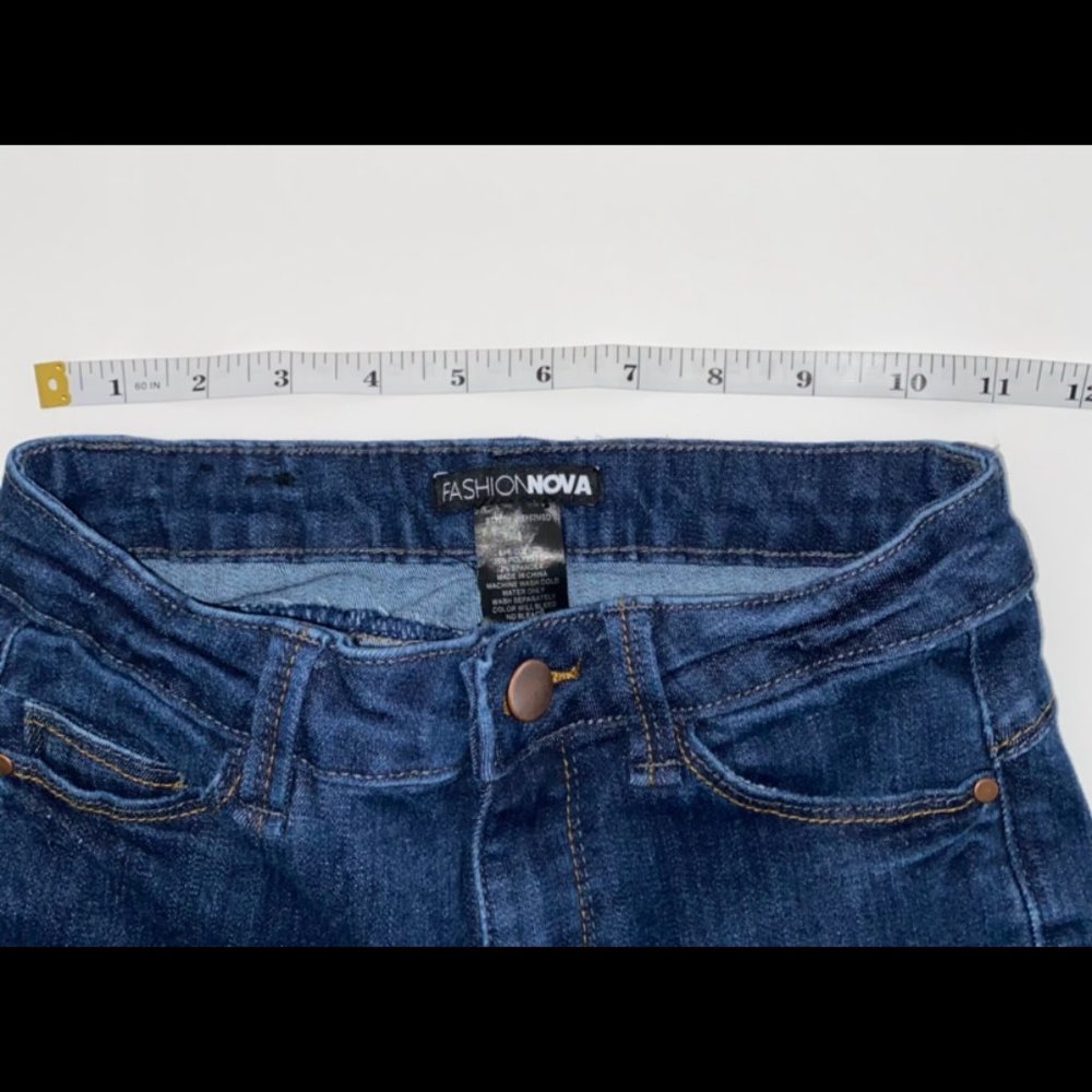 FASHION‎ NOVA Jeans - Picture 6 of 8